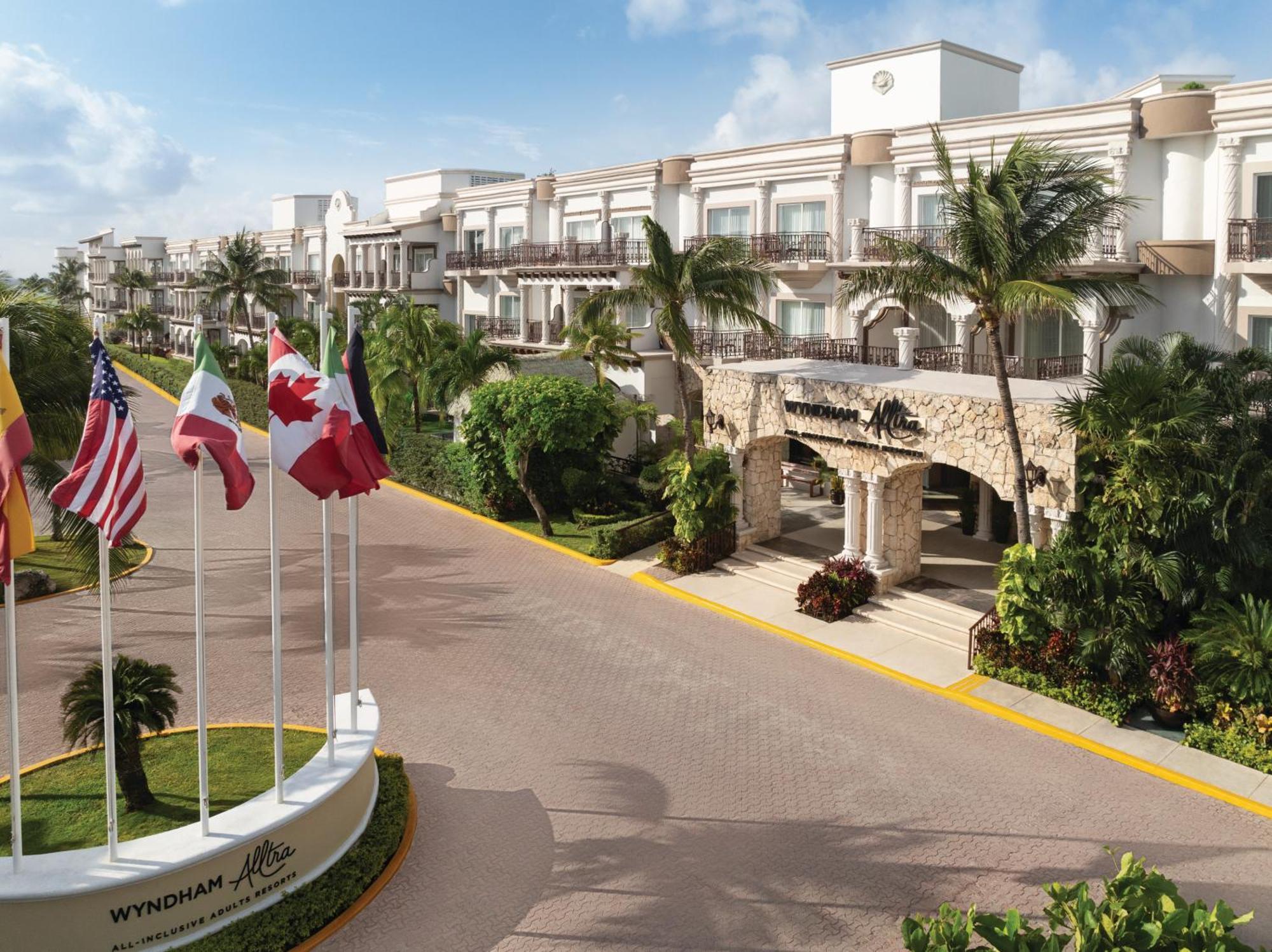Wyndham Alltra Playa Del Carmen Adults Only All Inclusive Eksteriør billede
